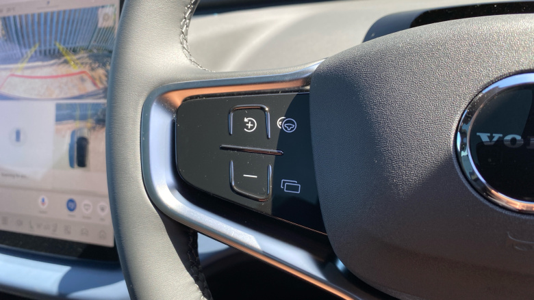 Volvo EX30 200kW SM Extended Range Ultra 69kWh 5dr Auto Electric Estate